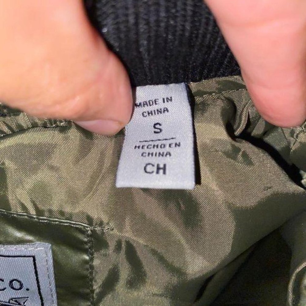 𝅺LEVIS jacket - Picture 4 of 4